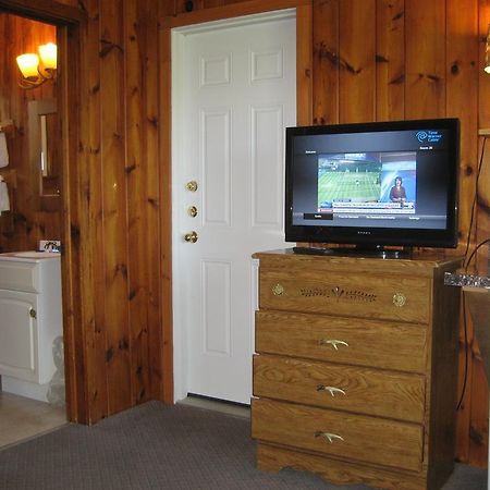 Golden Sands Resort Lake George Exterior photo