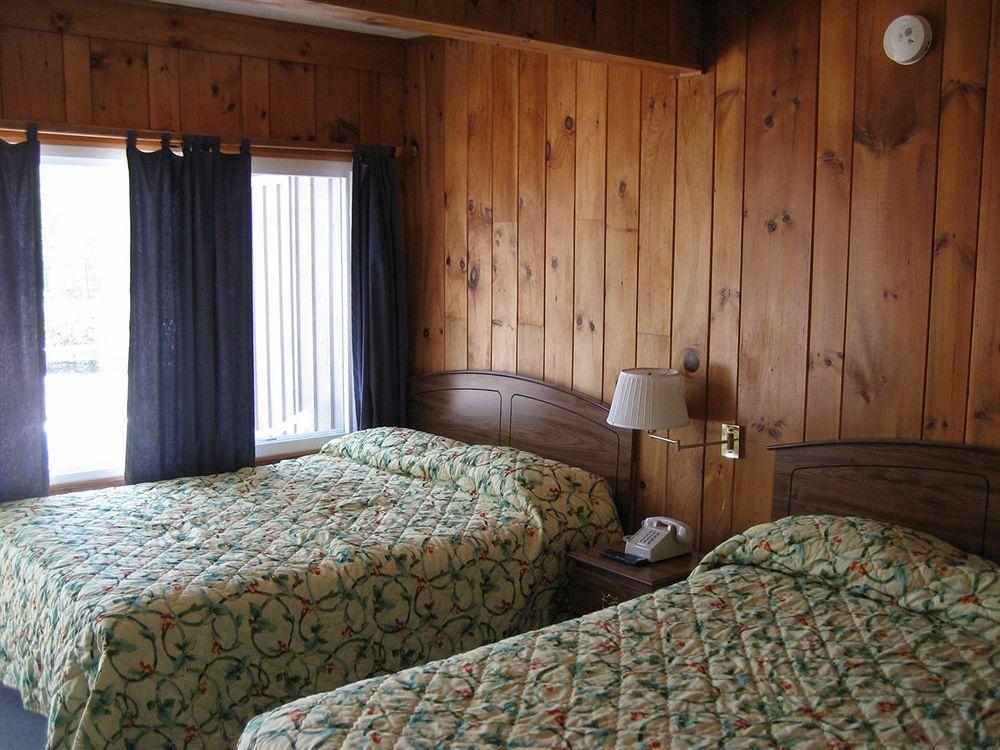 Golden Sands Resort Lake George Exterior photo