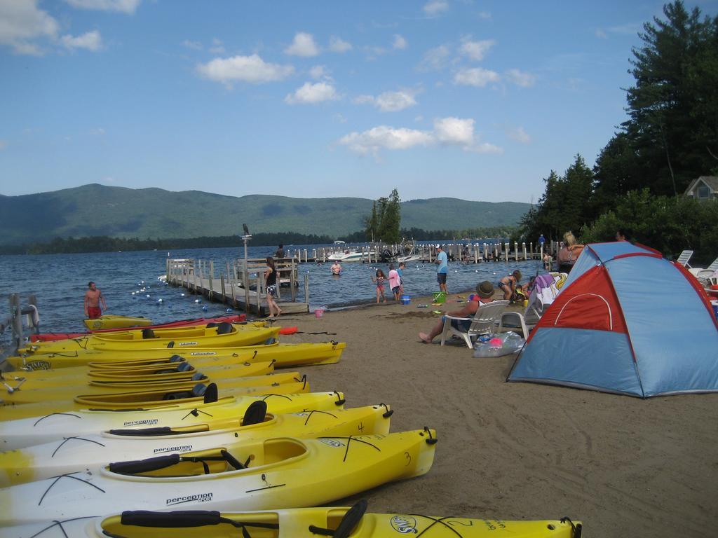 Golden Sands Resort Lake George Exterior photo